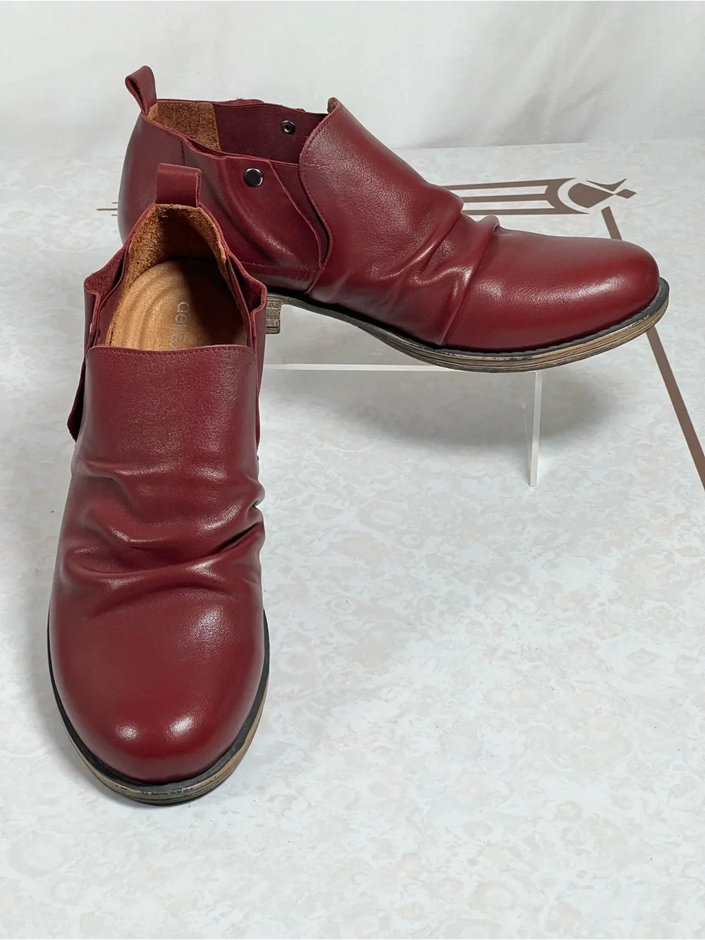 Biza Ellis Ruched Leather Slip-on Bootie Loafer Shoe Womens Sz Euro 40, US 9